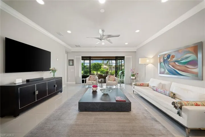 13617 Mandarin Cir, Naples, Florida 34109