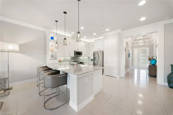 13617 Mandarin Cir, Naples, Florida 34109