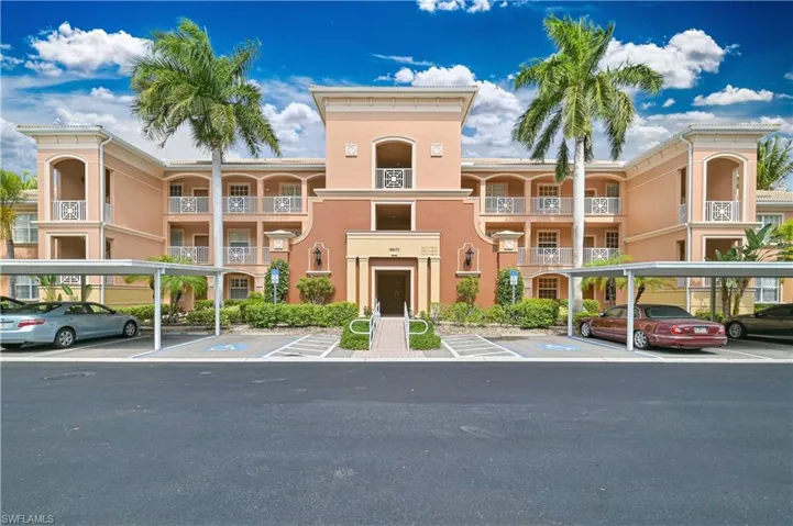 9601 Spanish Moss Way 3613, Bonita Springs, Florida 34135