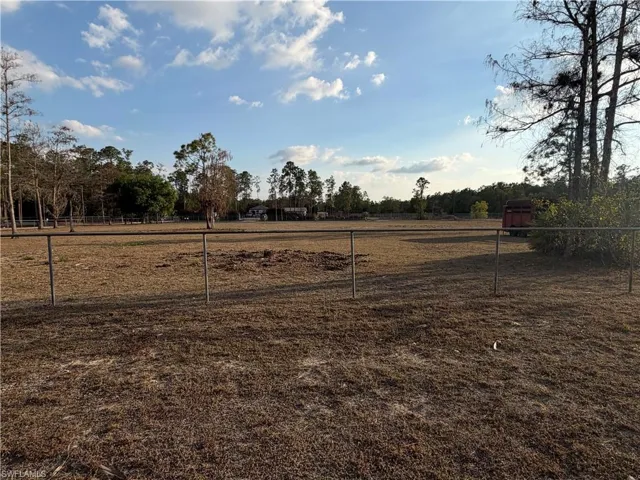 3931 2nd Ave Se, Naples, Florida 34117