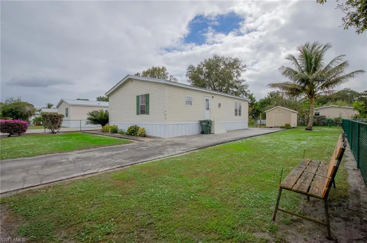 602  Bowden  RD, Clewiston, FL 33440