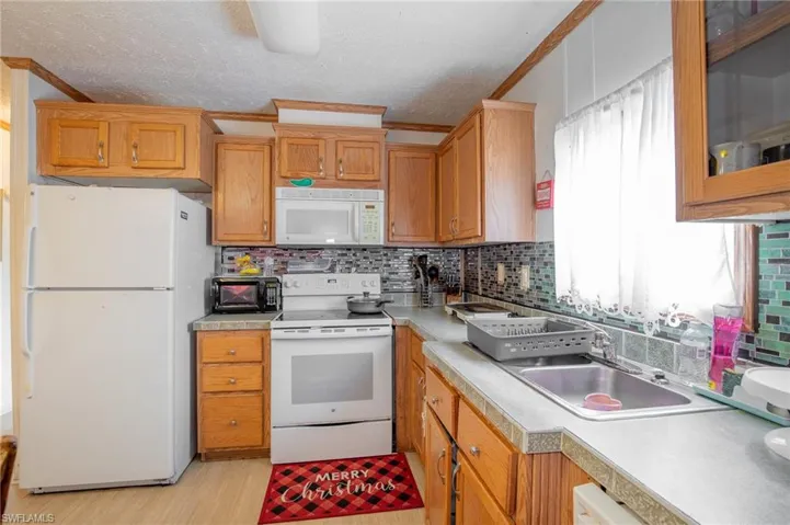 602  Bowden  RD, Clewiston, FL 33440