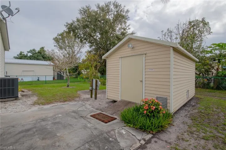 602  Bowden  RD, Clewiston, FL 33440