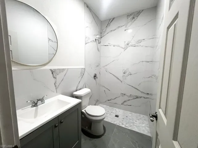 Man cave Bathroom