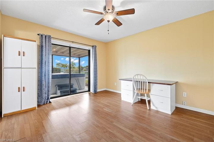 381  Lakeview  DR, North Fort Myers, FL 33917