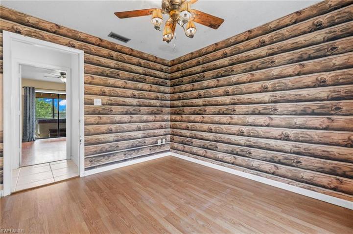 381  Lakeview  DR, North Fort Myers, FL 33917