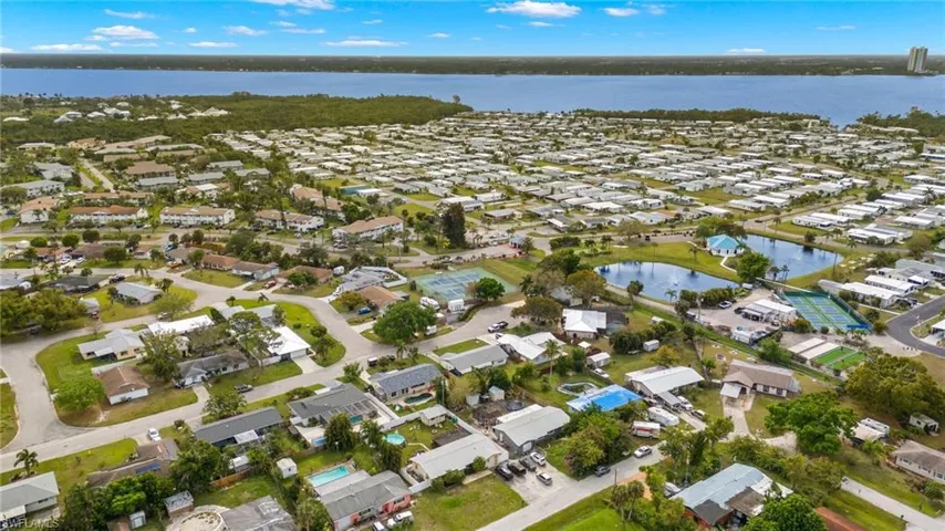381  Lakeview  DR, North Fort Myers, FL 33917