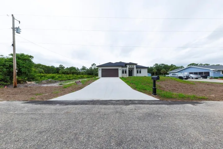 615 Broadway Ave, Lehigh Acres, Florida 33972