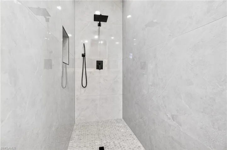 331 Ne 15th St, Cape Coral, Florida 33909