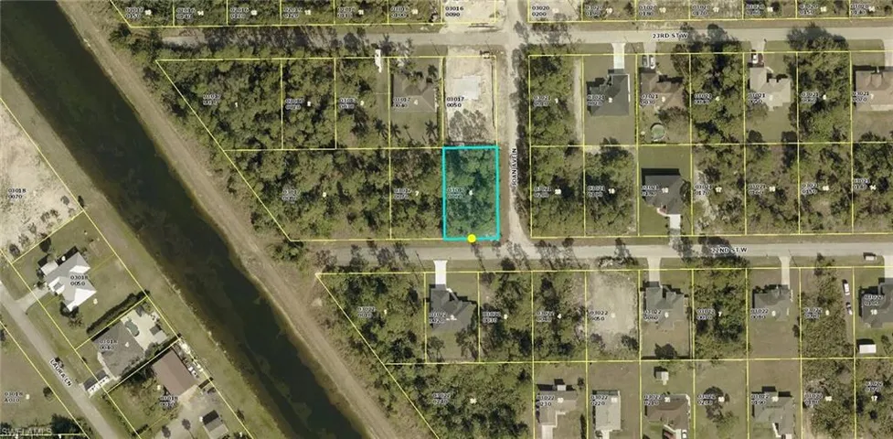 Aerial map of property and surrounding area