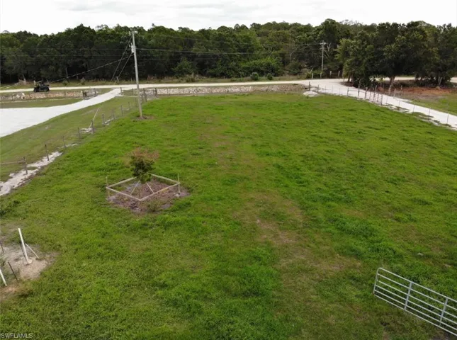 Font Yard/Pasture