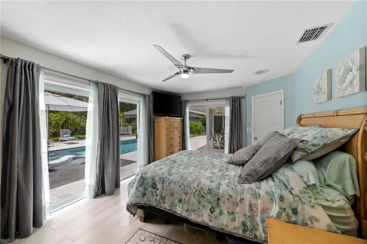 4920  Sycamore  DR, Naples, FL 34119