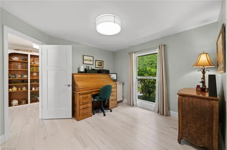 4920  Sycamore  DR, Naples, FL 34119