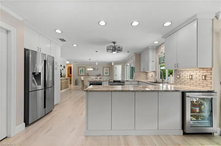 4920  Sycamore  DR, Naples, FL 34119