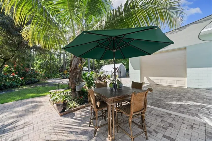 4920  Sycamore  DR, Naples, FL 34119
