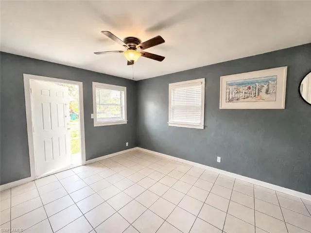 2485 Bayside St, Naples, Florida 34112
