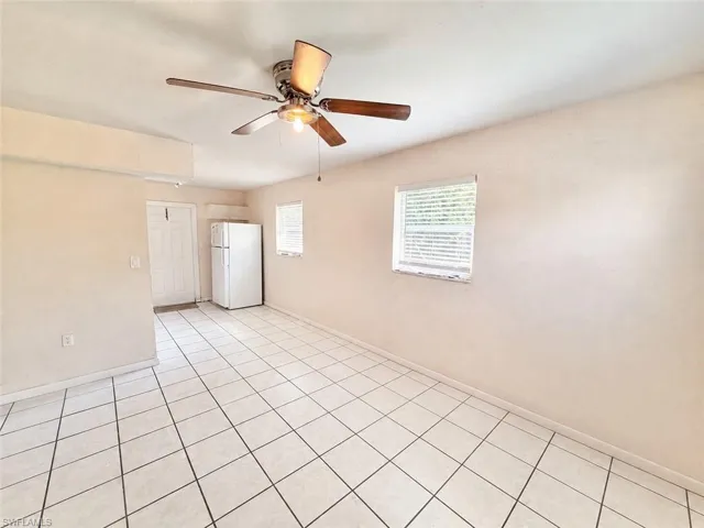 2485 Bayside St, Naples, Florida 34112