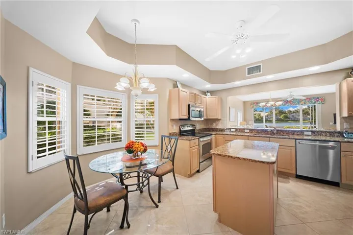 6170 Reserve Cir 101, Naples, Florida 34119