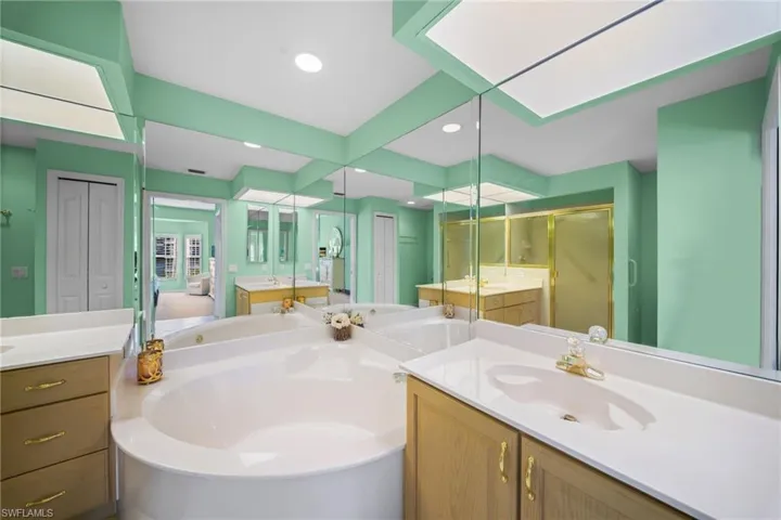 6170 Reserve Cir 101, Naples, Florida 34119