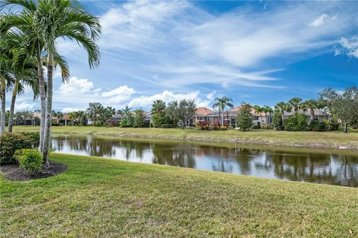 28528 Hammerhead Ln Bonita Springs 34135 - Lake view
