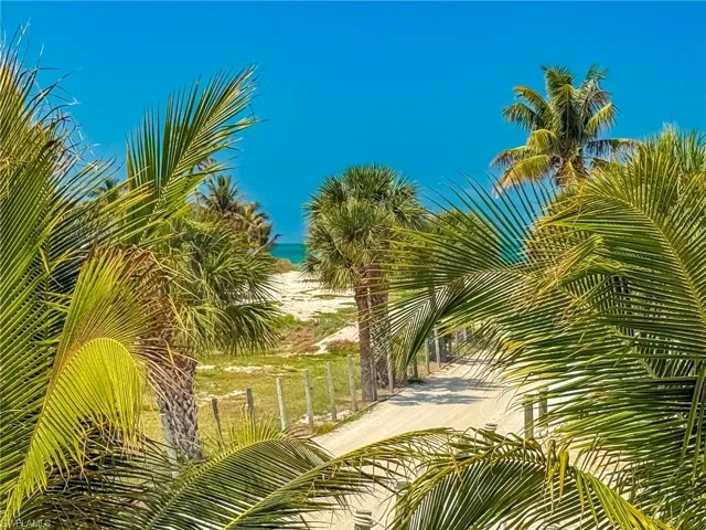 211 White Pelican Dr, Upper Captiva, Florida 33924