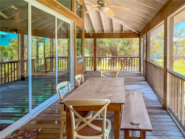 211 White Pelican Dr, Upper Captiva, Florida 33924