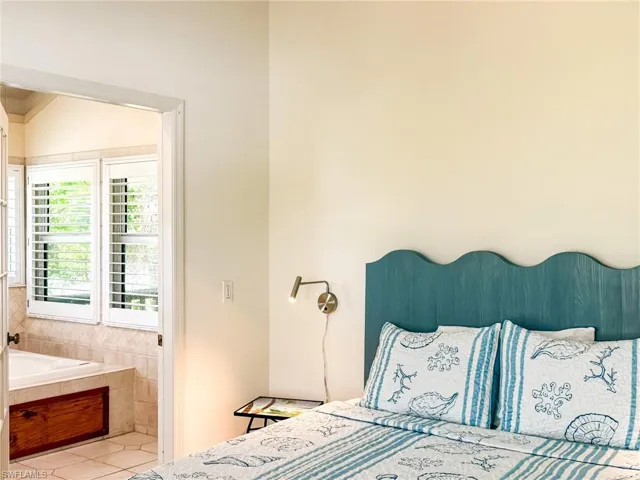 211 White Pelican Dr, Upper Captiva, Florida 33924