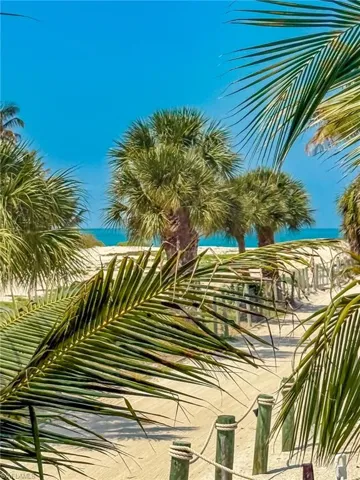 211 White Pelican Dr, Upper Captiva, Florida 33924