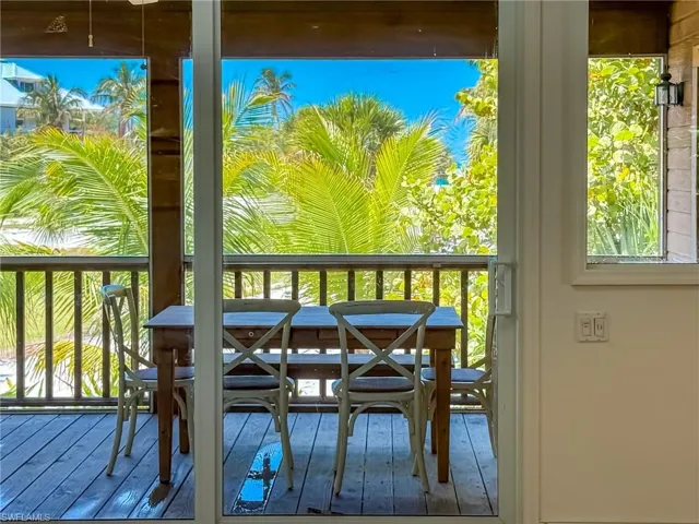 211 White Pelican Dr, Upper Captiva, Florida 33924