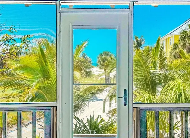 211 White Pelican Dr, Upper Captiva, Florida 33924