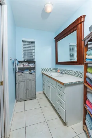 3330 4th Ave Se, Naples, Florida 34117