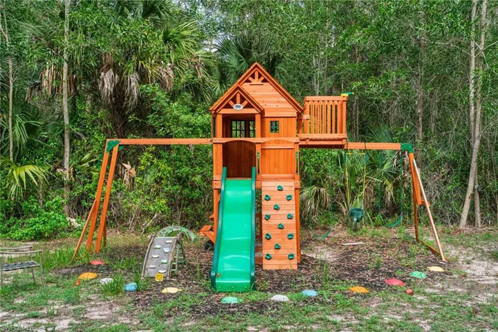 3330 4th Ave Se, Naples, Florida 34117