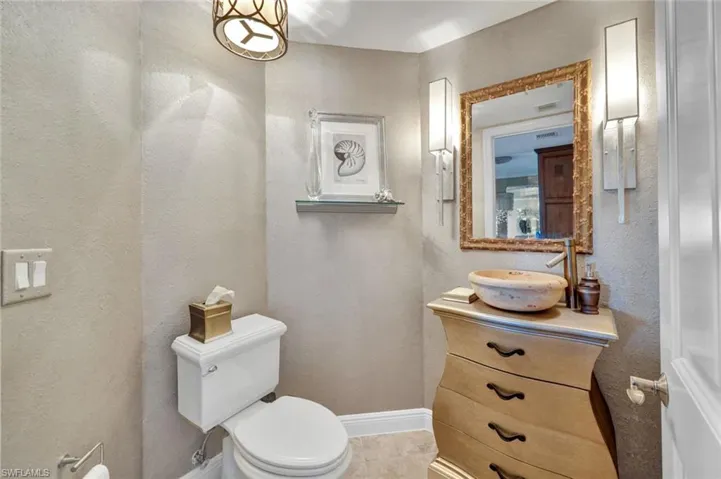 Powder room