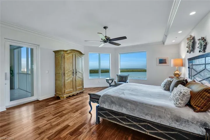 Primary Suite open to lanai.