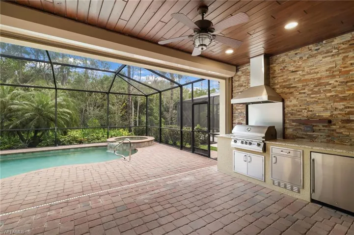 28591 Westmeath Ct, Bonita Springs, Florida 34135