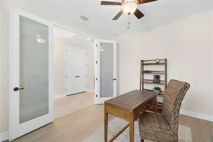Den/Flex Room
