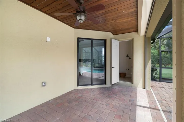 28591 Westmeath Ct, Bonita Springs, Florida 34135