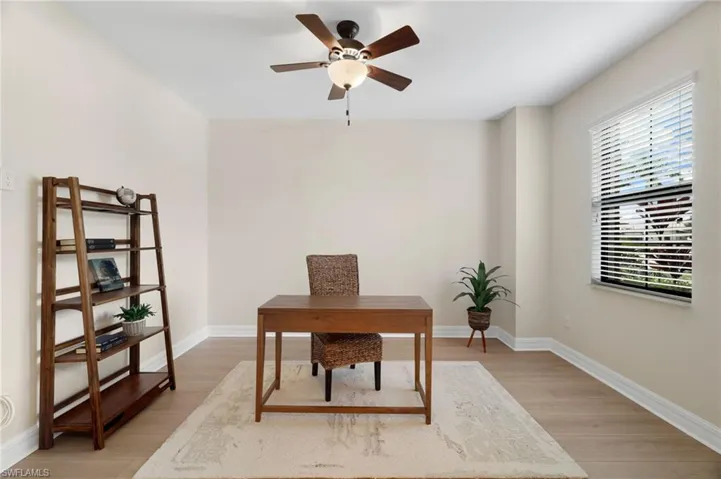 Den/Flex Room