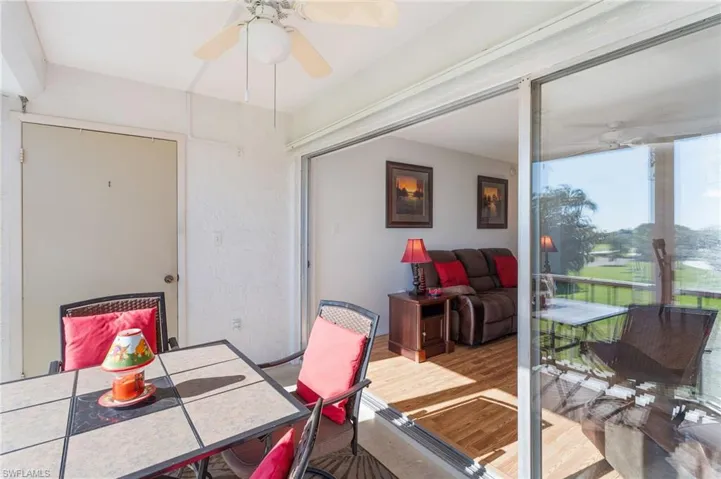 Lanai with ceiling fan