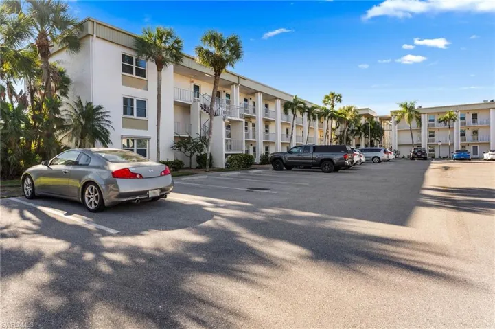 Building #7 with common parking