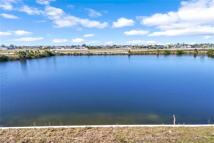 1216 30th Pl, Cape Coral, Florida 33993