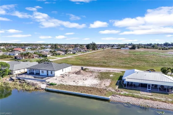1216 30th Pl, Cape Coral, Florida 33993