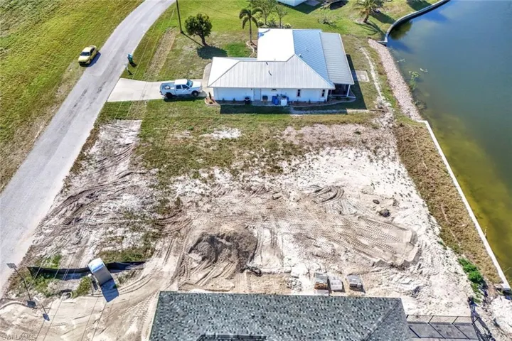 1216 30th Pl, Cape Coral, Florida 33993