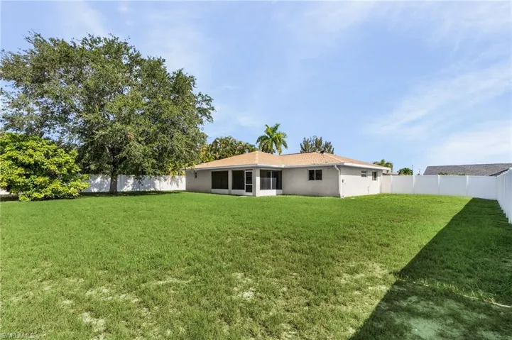116 Sw 28th Ter, Cape Coral, Florida 33914
