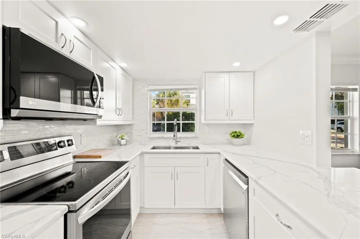 666 3rd St S # 104, Naples Fl 34102