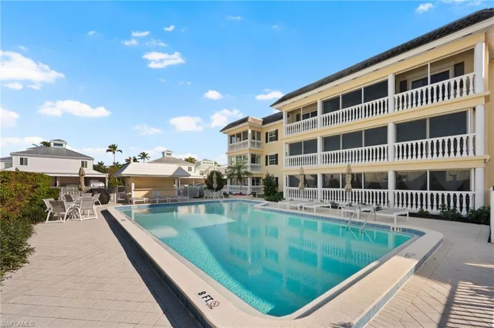 666 3rd St S # 104, Naples Fl 34102