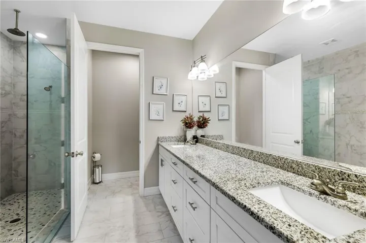 PRIMARY BATH WITH PRIVATE COMMODE