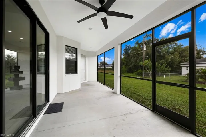 SCREENED LANAI