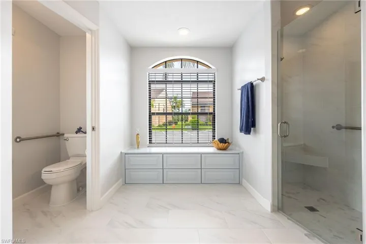 15484 Admiralty Cir 2, North Fort Myers, Florida 33917