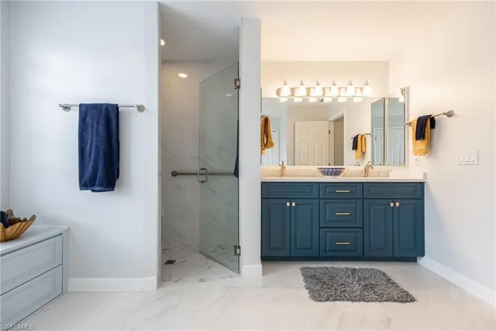 15484 Admiralty Cir 2, North Fort Myers, Florida 33917